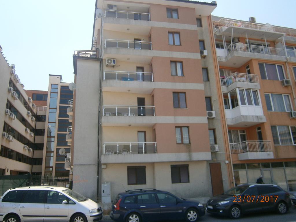 Apartments Stefi Pomorie Exteriör bild